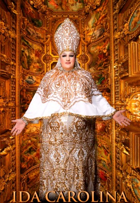 Ida Carolina dressed as the Pope.